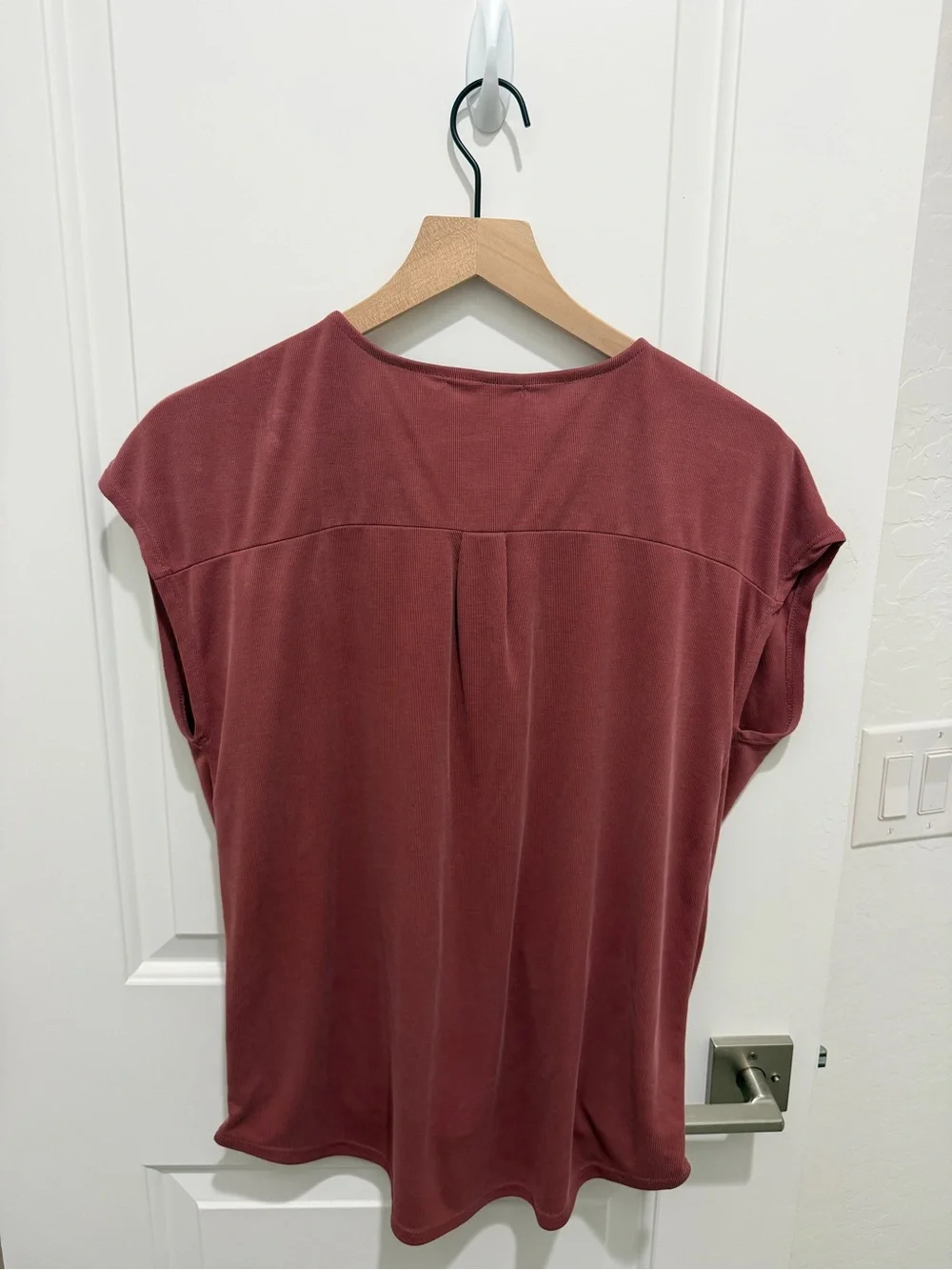 Green Envelope Women’s Ribbed Blouse - Picture 3 of 4